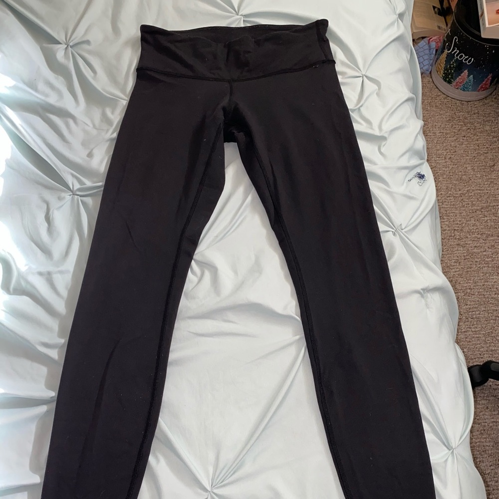 Lululemon leggings wunder under